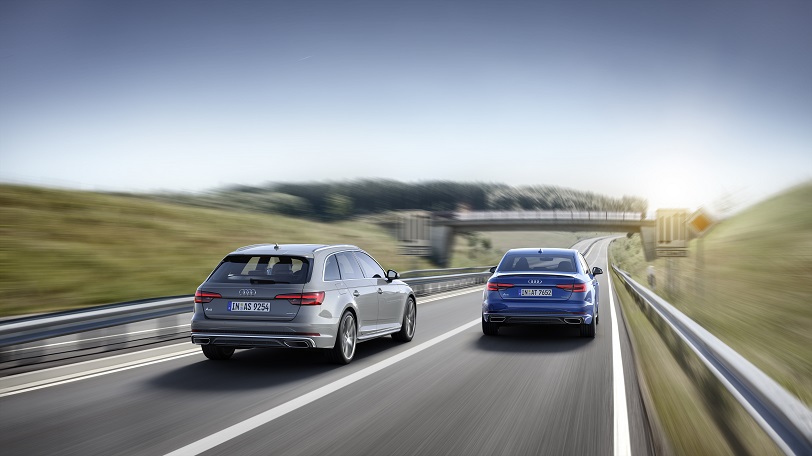 Audi A4 Avant, Dynamic photo, Colour: quantum gray
Audi A4 Sedan, Dynamic photo, Colour: ascari blue