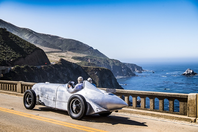 Mercedes-Benz Classic bei den Classic Days 2022 im „Green Park“ in Düsseldorf. Mercedes-Benz SSKL Avus-Rennwagen mit Stromlinienkarosserie (W 06). Fahraufnahme während der Monterey Car Week in Kalifornien am 15. August 2019. (Fotosignatur der Mercedes-Benz Classic Archive: D612725)
Mercedes-Benz Classic at the Classic Days 2022 in the “Green Park” in Düsseldorf. Mercedes-Benz SSKL Avus racing car with streamlined body (W 06). Driving shot during Monterey Car Week in California on 15 August 2019. (Photo index number in the Mercedes-Benz Classic Archive: D612725)